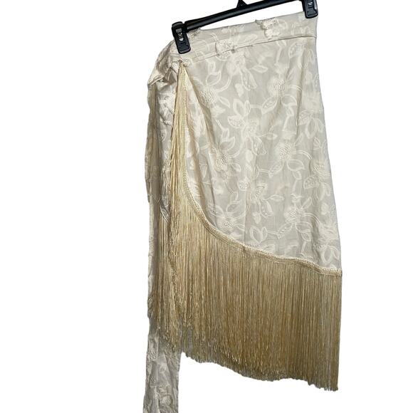 Just Bee Queen Vera Floral Applique Fringe Sarong Cover-up small cream - Picture 3 of 11